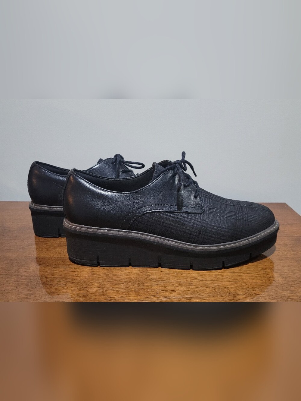 Collection by Clarks Airabell Tye Shoes Plaid Fabric & Leather Women's Size 8